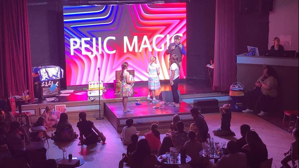 Stefan Pejic performing his Pejic Magic show at Haven Holidays